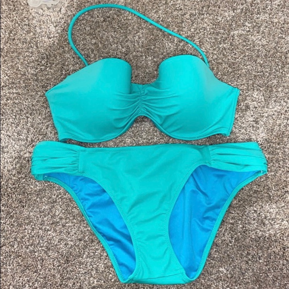 Victoria’s Secret Bikini Set